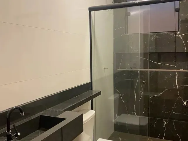 Imagem 2: Casa Lindérrima, Lote Inteiro !