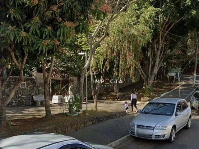 Imagem: Casa com 3 Dormitórios À Venda por R$