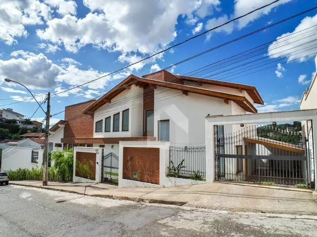 Imagem: Casa com 4 Dormitórios À Venda, 980 M²