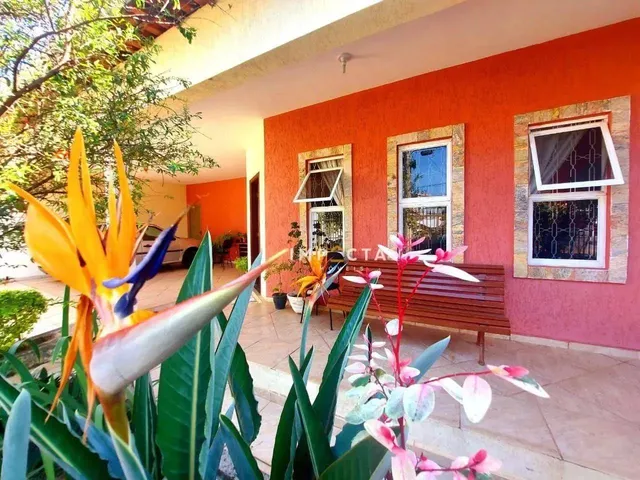 Imagem: Casa com 3 Dormitórios À Venda, 186 M²