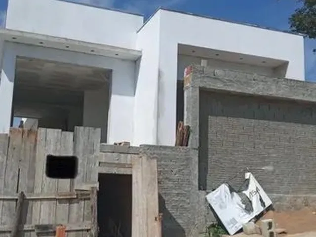 Imagem: Casa em Fase Final de Construção a Venda