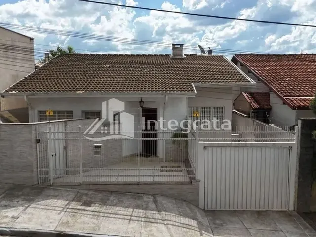 Imagem: Vende-Se Casa de 4 Dormitórios com Piscina