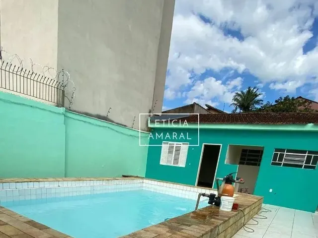 Imagem: Casa com 5 Dormitórios À Venda, 360 M²