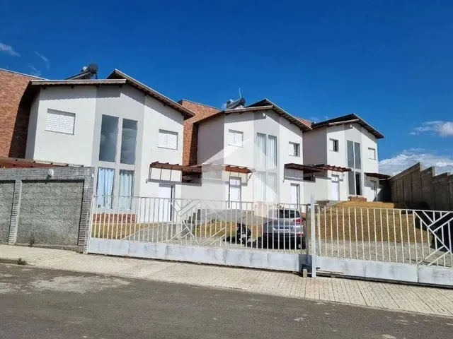 Imagem: Casa com 2 Dormitórios À Venda, 72 M²
