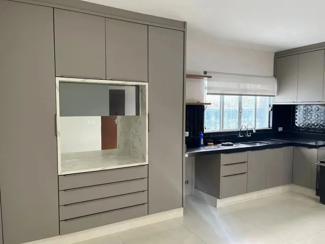 Imagem 2: Bancários Casa com 4 dormitórios
