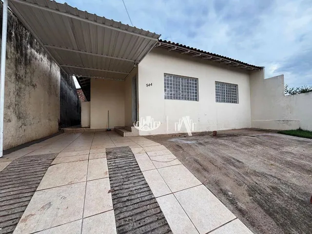 Imagem: Casa com 4 Quartos para Alugar, 106 M²