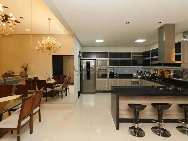 Imagem 10: Casa Mobiliada À Venda E/Ou para Locação no Condomínio Pitanguá 4 Quartos (3