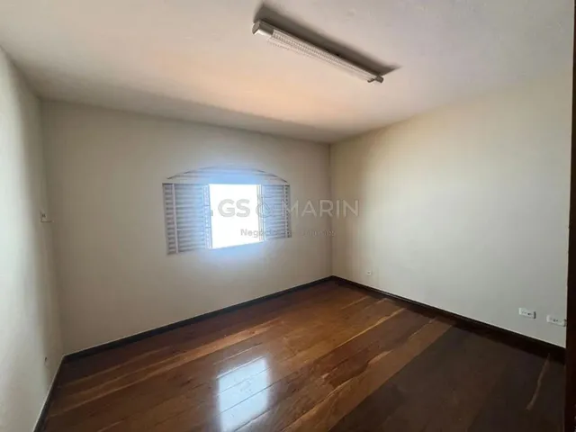 Imagem 5: Casa para Alugar em Londrina, Bancários, com 3 Quartos, com 220 M²