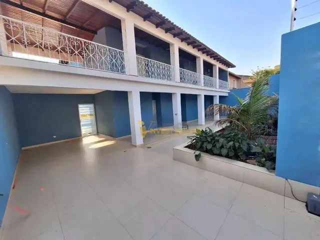 Imagem: Casa com Piscina para Alugar no Champagnat