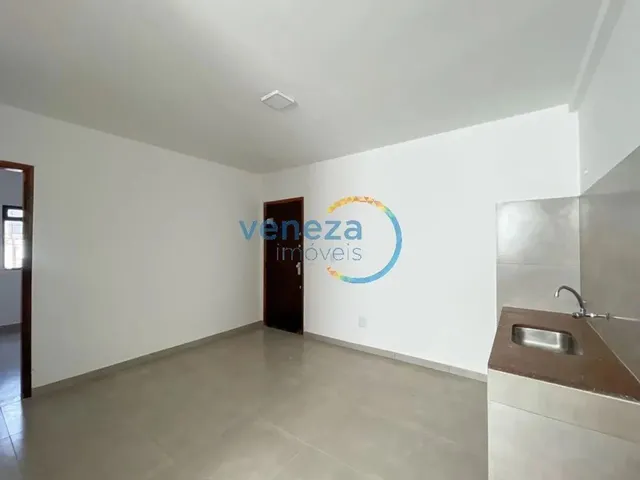 Imagem 8: Apartamento com 3 Quartos para Alugar por R$ 1450.00, 100.00 M2 - Centro - Londrina/Pr