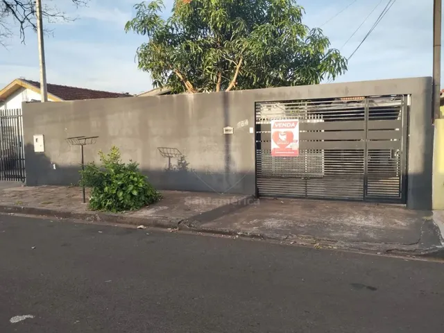 Imagem: Casa À Venda e para Locação com 3 Salas