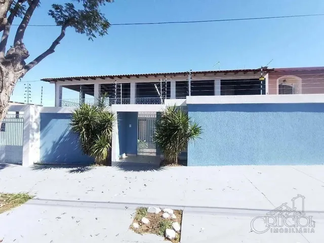 Imagem 1: Sobrado com 4 Dormitórios para Alugar, 450 M² por R$ 6.800,00/Mês - Bancários