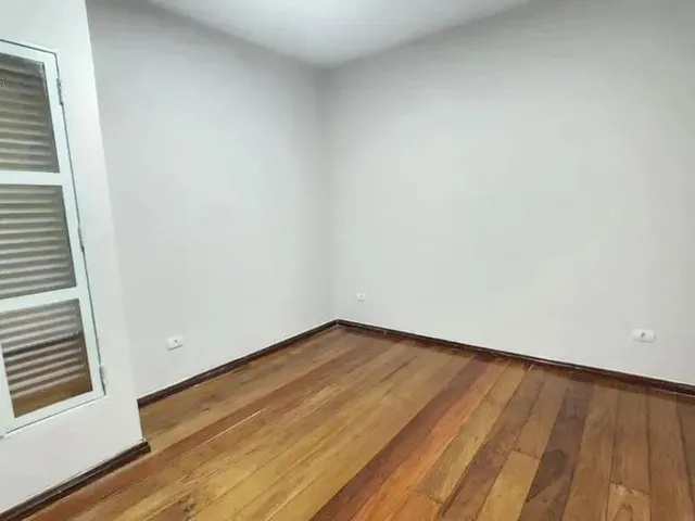 Imagem 9: Casa para Alugar em Londrina, Bancários, com 5 Quartos, com 450 M²