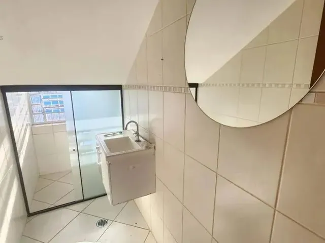 Imagem 10: Casa para Alugar em Londrina, Bancários, com 5 Quartos, com 450 M²