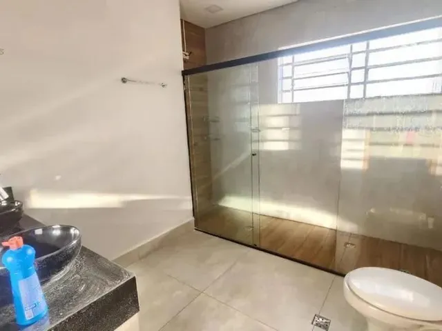 Imagem 12: Casa para Alugar em Londrina, Bancários, com 5 Quartos, com 450 M²