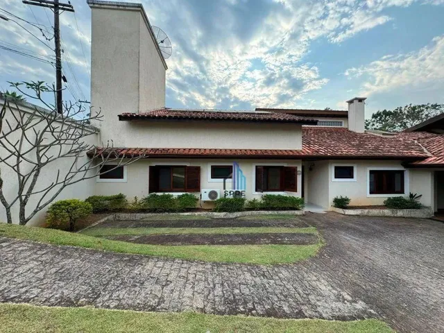 Imagem: Casa com 7 Dormitórios À Venda, 500 M²