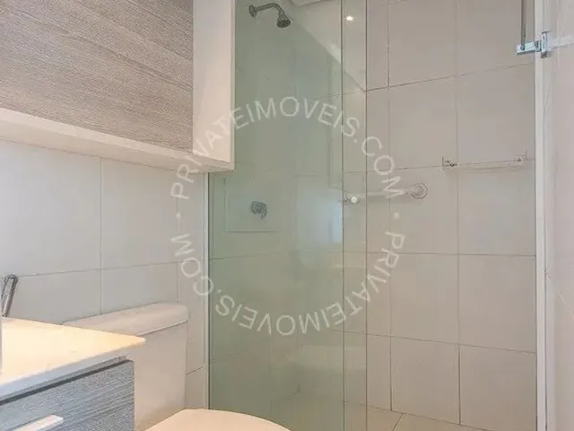 Imagem 4: Apartamento Semimobiliado para Alugar no Três Figueiras com 2 Quartos (1 Suíte