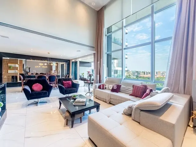Imagem: O apartamento possui 3 Dormitórios, 3 Suítes, 4