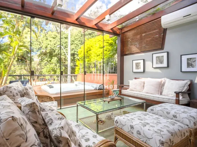 Imagem: Casa em Condomínio com 4 Quartos Suítes