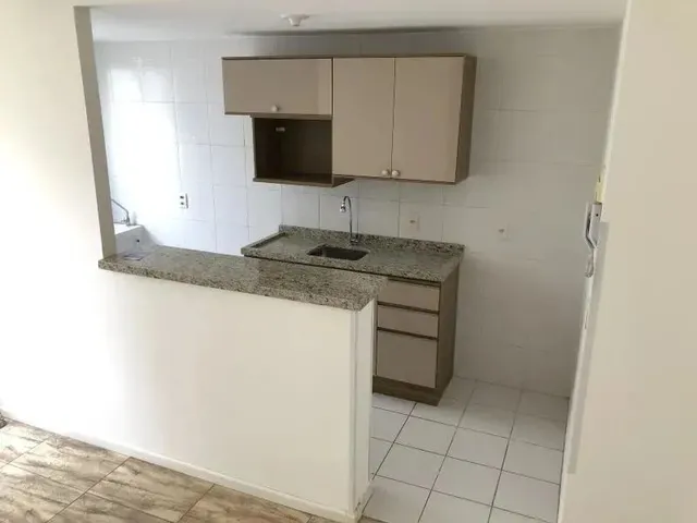 Imagem 2: Apartamento para Alugar na Vila Ipiranga com 3 Dormitórios e 65 M² de Área Útil