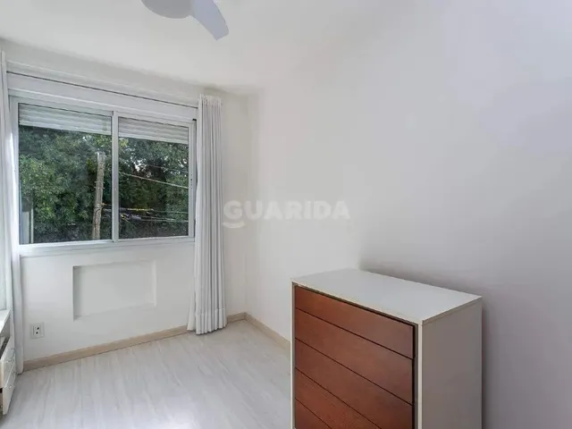 Imagem 8: Apartamento Mobiliado com 3 Dormitórios, Sendo 1 Suíte, e 1 Vaga de Garagem no Bairro