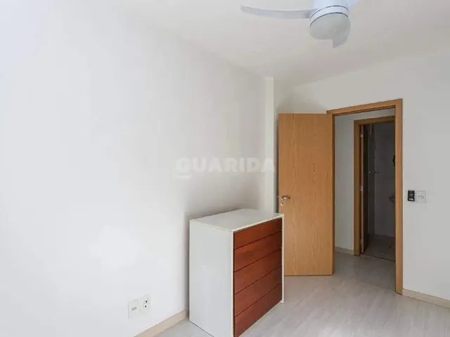 Imagem 12: Apartamento Mobiliado com 3 Dormitórios, Sendo 1 Suíte, e 1 Vaga de Garagem no Bairro