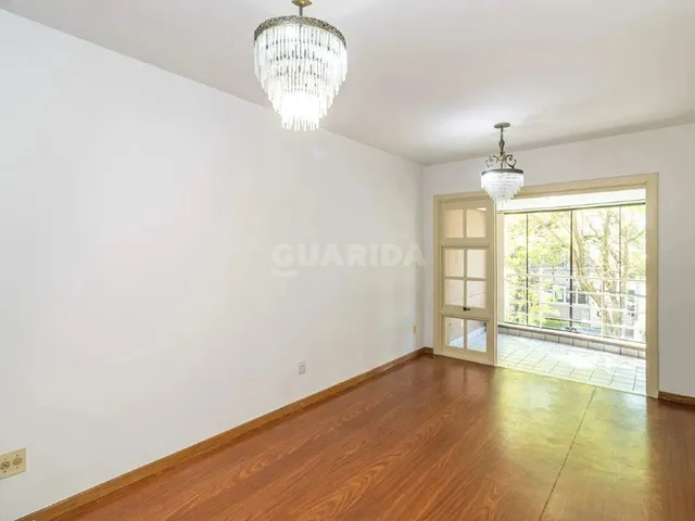 Imagem 9: Apartamento com 3 Dormitórios, Sendo 1 Suíte, e 1 Vaga de Garagem no Bairro