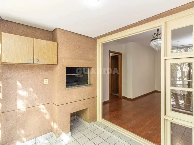 Imagem 5: Apartamento com 3 Dormitórios, Sendo 1 Suíte, e 1 Vaga de Garagem no Bairro