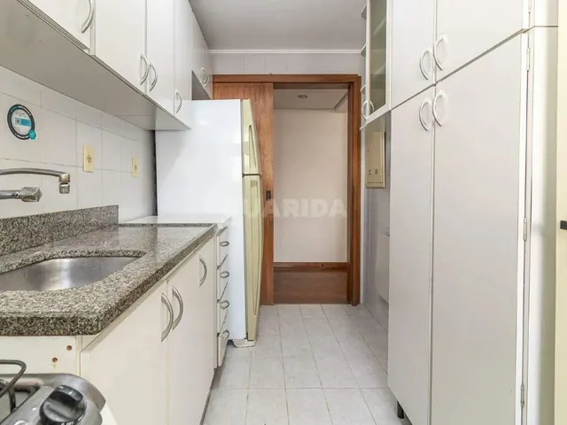 Imagem 14: Apartamento com 3 Dormitórios, Sendo 1 Suíte, e 1 Vaga de Garagem no Bairro