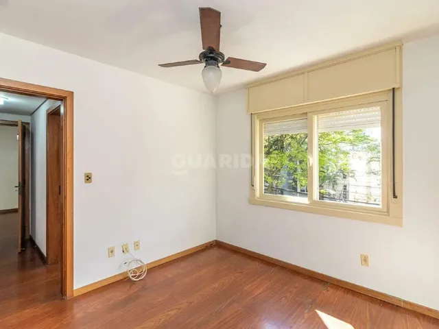 Imagem 13: Apartamento com 3 Dormitórios, Sendo 1 Suíte, e 1 Vaga de Garagem no Bairro