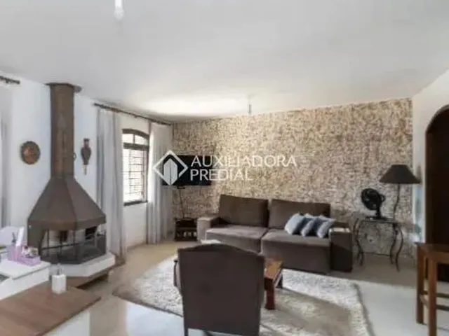 Imagem: Casa com 3 Quartos, Sendo 1 Suíte no Bairro