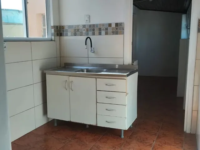 Imagem 2: Apartamento para Aluguel com 65 Metros Quadrados com 2 Quartos em São Geraldo - Porto