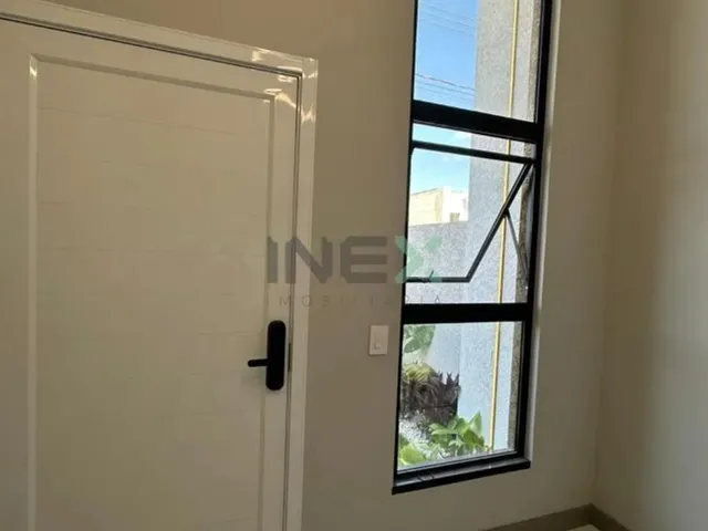 Imagem 9: Casa Térrea Nova com 3 Quartos, 1 Suíte, 2 Vagas com Ótimo Terreno no Rio Pequeno!!