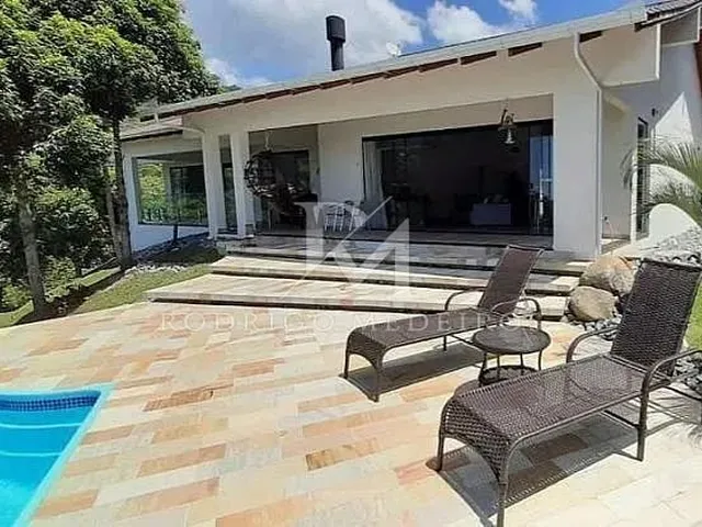 Imagem 9: Casa com 3 Suítes À Venda no Recanto dos Pássaros, Itapema