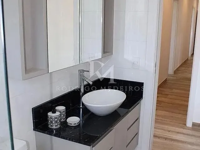 Imagem 5: Casa com 3 Suítes À Venda no Recanto dos Pássaros, Itapema