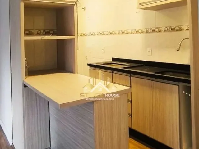 Imagem: O studio possui 3 Dormitórios, 1 Banheiro, 1 Vaga na
