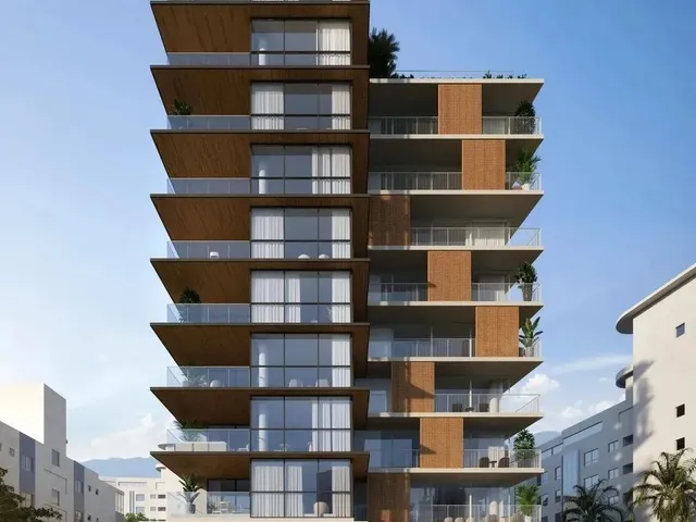 Imagem: Cobertura em Construção, Localizada na
