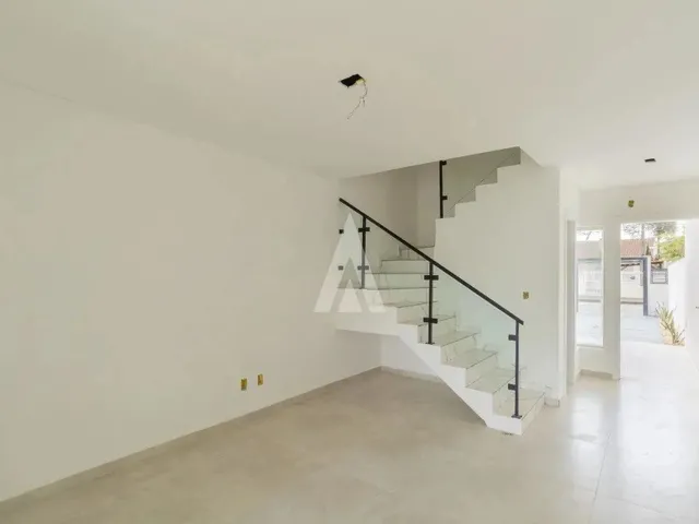 Imagem 13: Sobrado Geminado com 1 Suíte(S) Mais 2 Quarto(S) À Venda no Bairro Vila Nova Em