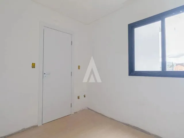 Imagem 5: Sobrado Geminado com 1 Suíte(S) Mais 2 Quarto(S) À Venda no Bairro Vila Nova Em