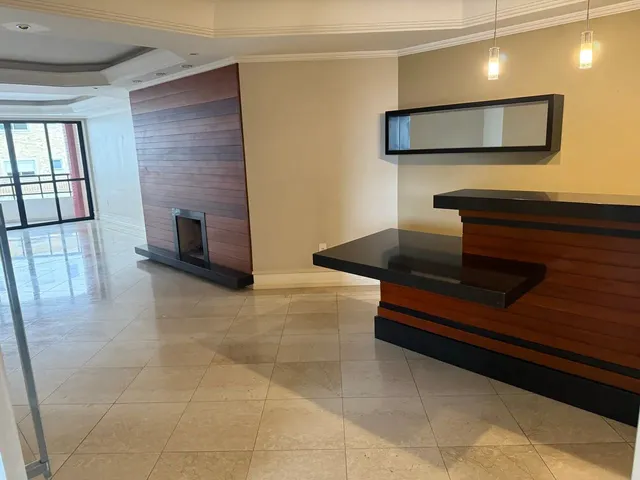 Imagem: Apto Centro com 206,30 M2 Área Útil