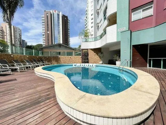 Imagem: Amplo Apartamento com Terraço e Piscina