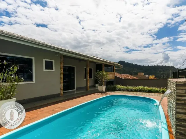 Imagem: Venda - Casa com 3 Dormitórios (1 Suíte)