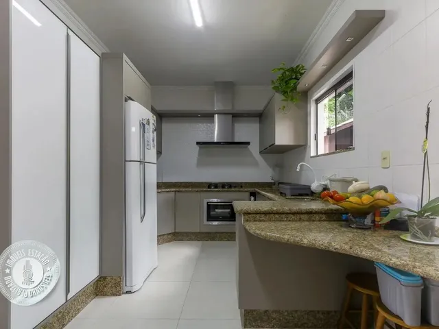 Imagem 5: Venda - Casa com 3 Dormitórios (1 Suíte) no Bairro Velha Central em Blumenau!