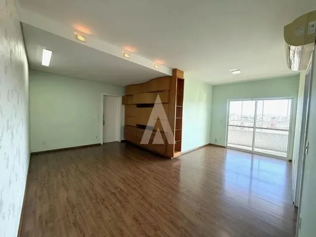 Imagem: Apartamento com 3 Suítes À Venda no Bairro