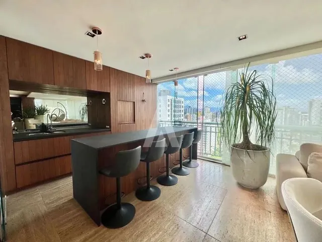 Imagem 3: Apartamento com 3 Suítes À Venda no Bairro Centro em Joinville-Sc por R$1.990.000,00
