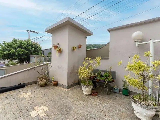 Imagem 8: Casa com 3 Dormitórios À Venda, 220 M² por R$ 680.000,00 - Água Verde - Blumenau/Sc