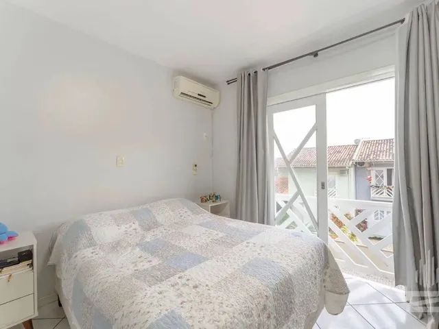 Imagem 2: Casa com 3 Dormitórios À Venda, 220 M² por R$ 680.000,00 - Água Verde - Blumenau/Sc
