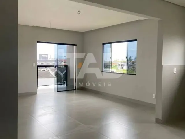 Imagem: Apartamento Térreo com 3 Quartos À Venda
