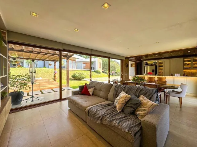 Imagem 15: Chácara com 10.000 M2 com Ótima Estrutura Casa Principal Mobiliada