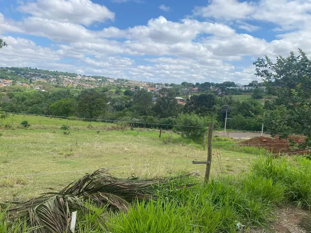 Imagem: Vendo Terreno/Lote no Centro de Toledo